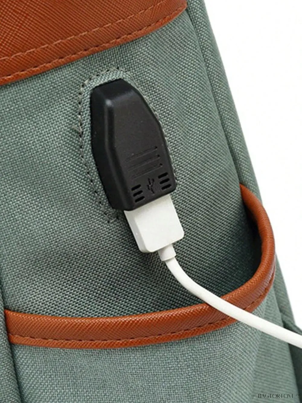 BagForLove - Classic Travel Bag with Notebook Compartment and Convenient Power Access