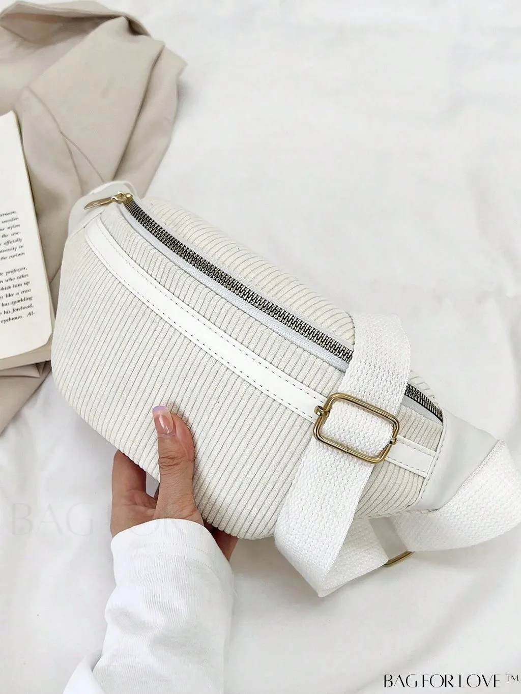 BagForLove - Lightweight Unisex Waist Pack with Green Styling