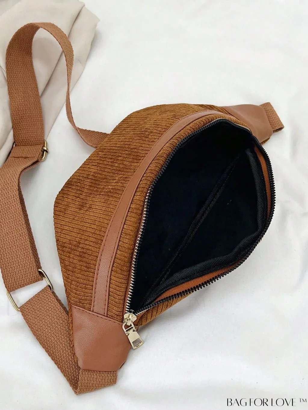 BagForLove - Lightweight Unisex Waist Pack with Green Styling