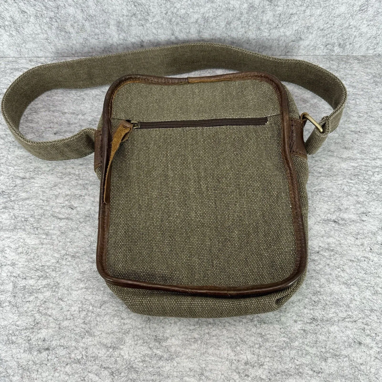 Carraig Donn Canvas Leather Crossbody Shoulder Handbag Green Brown Pockets Zip