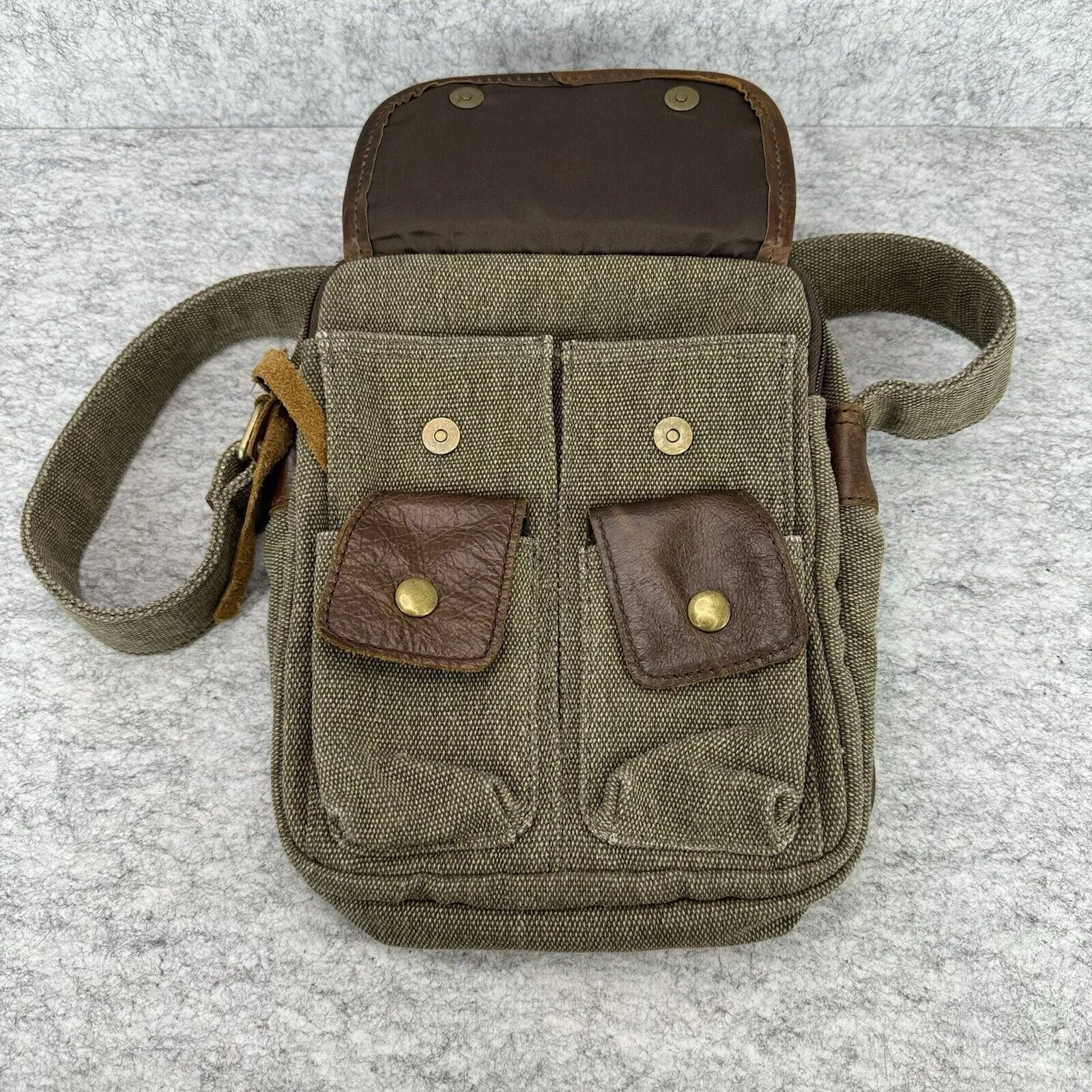 Carraig Donn Canvas Leather Crossbody Shoulder Handbag Green Brown Pockets Zip