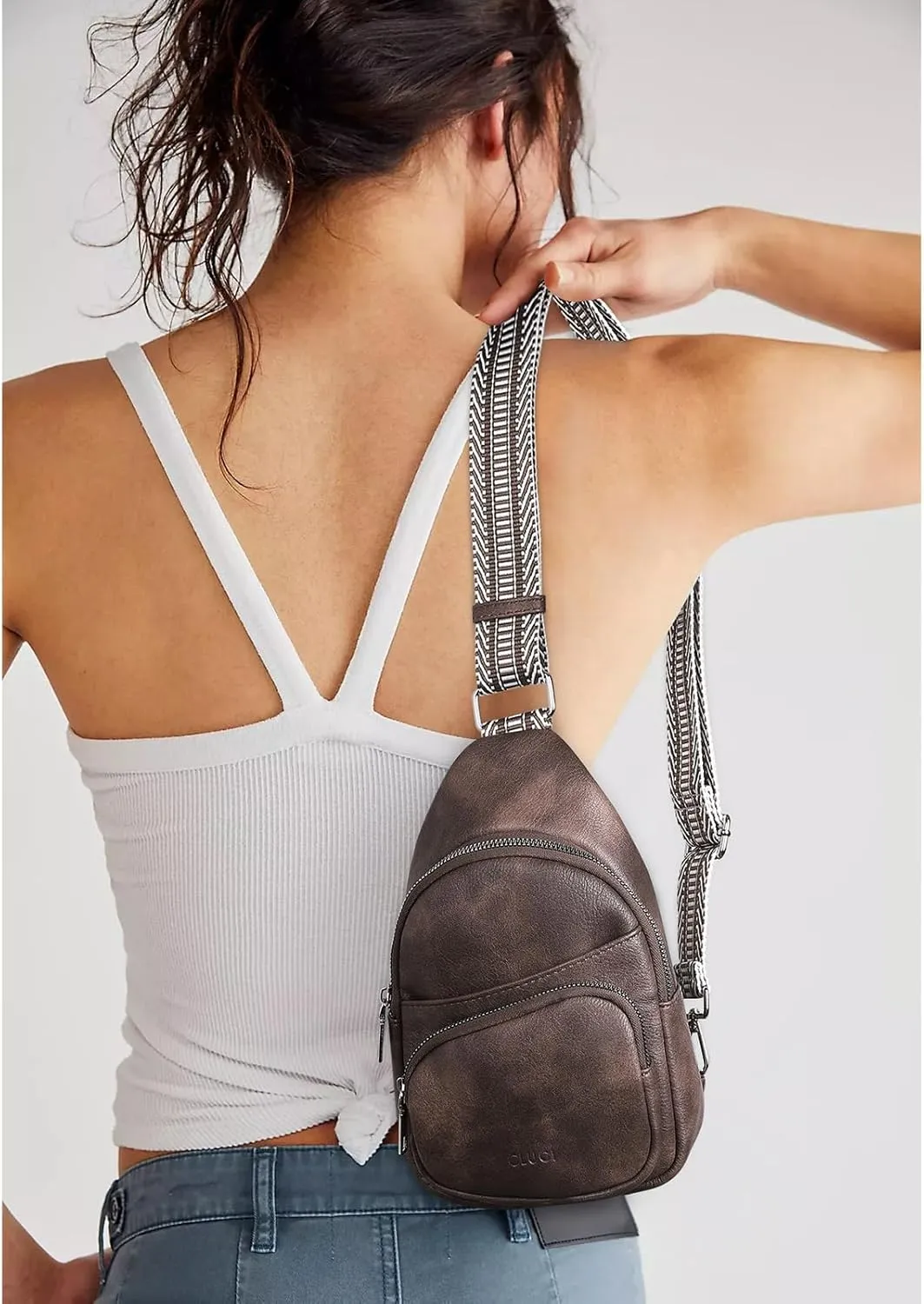 CLUCI Small Sling Bag for Women, Vegan Leather Fanny Pack Crossbody Bags for Women, Chest Bag With Guitar Strap