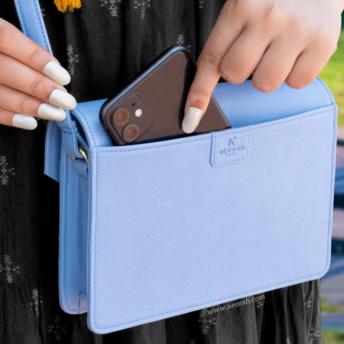 EMMA | CROSSBODY SLING BAG | ENVELOPE