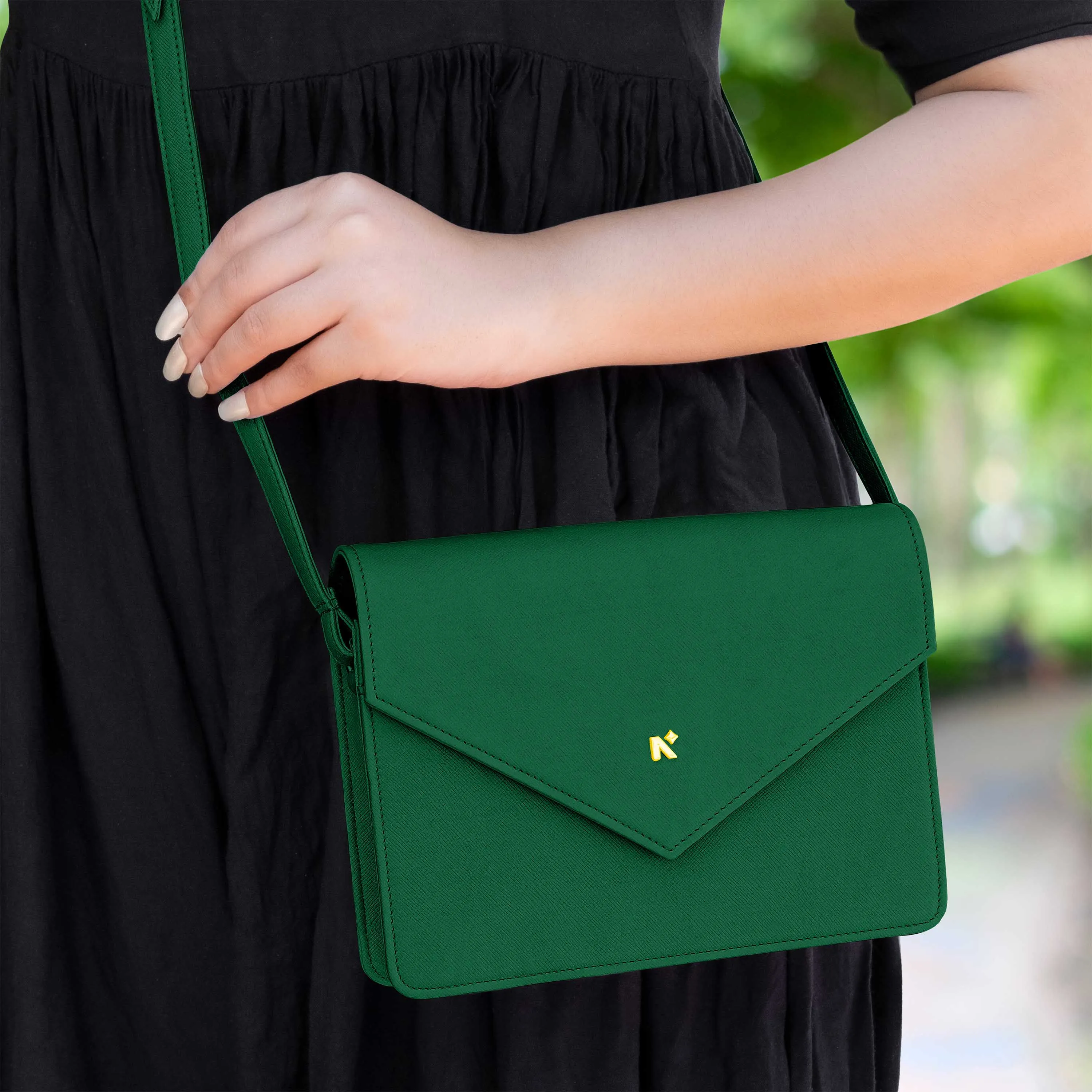 EMMA | CROSSBODY SLING BAG | ENVELOPE
