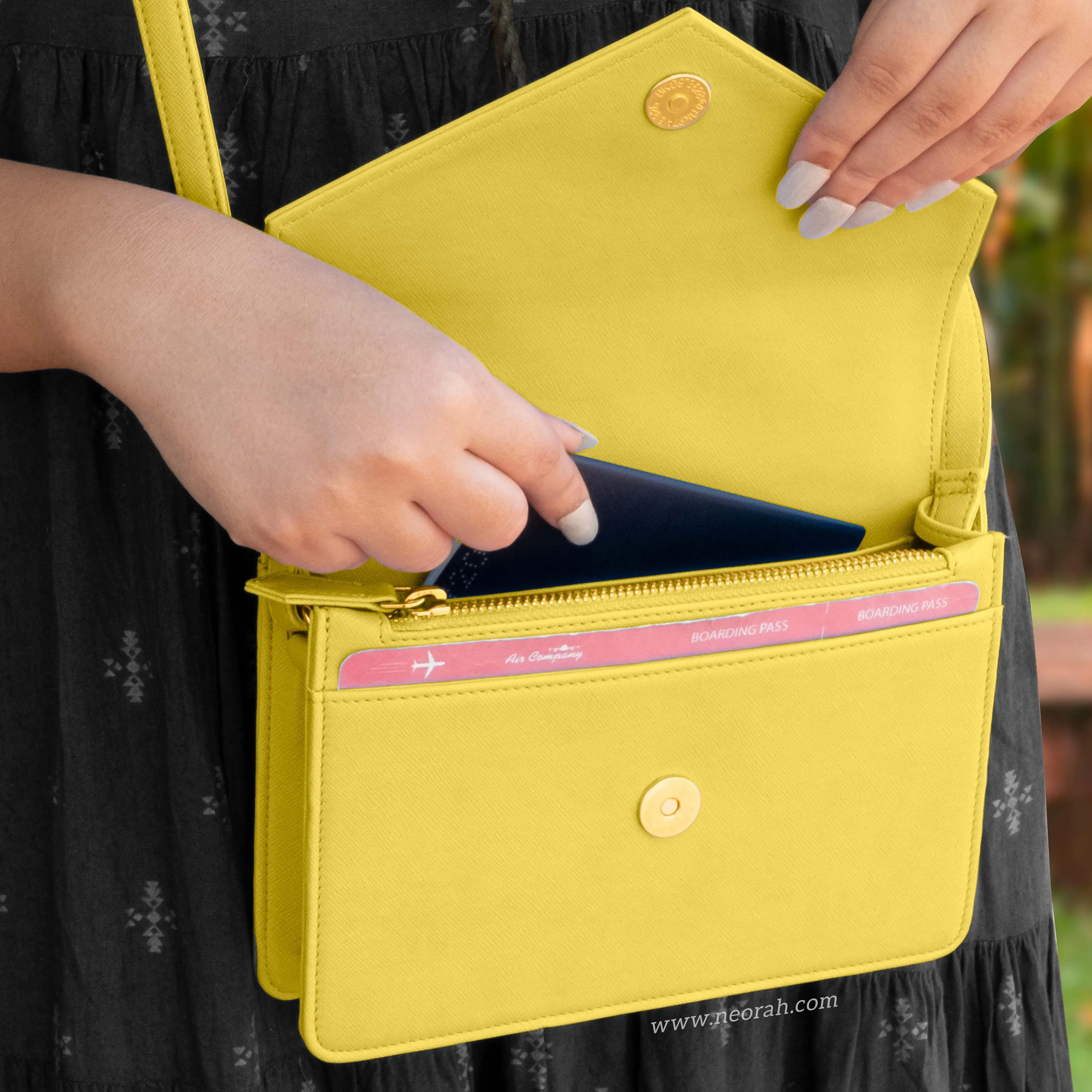EMMA | CROSSBODY SLING BAG | ENVELOPE