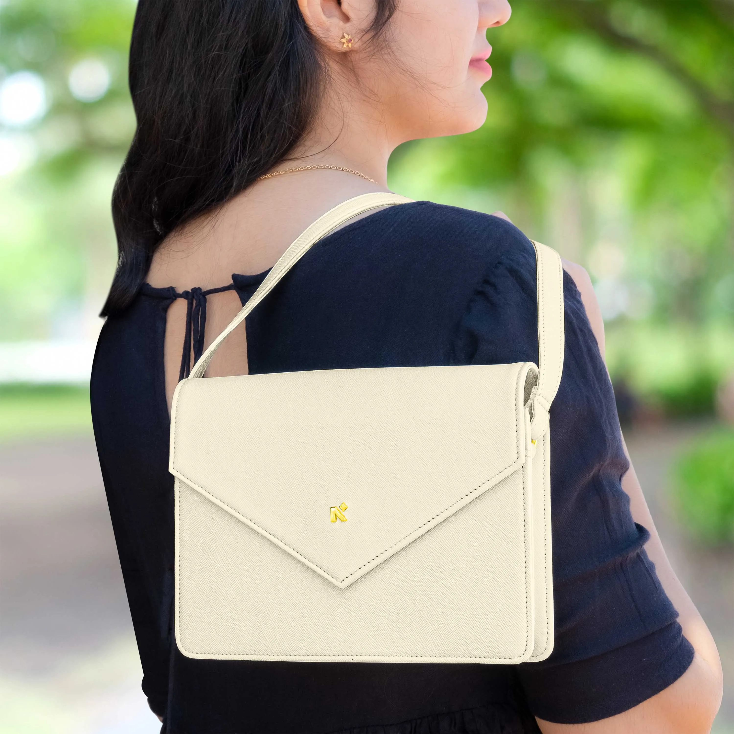 EMMA | CROSSBODY SLING BAG | ENVELOPE