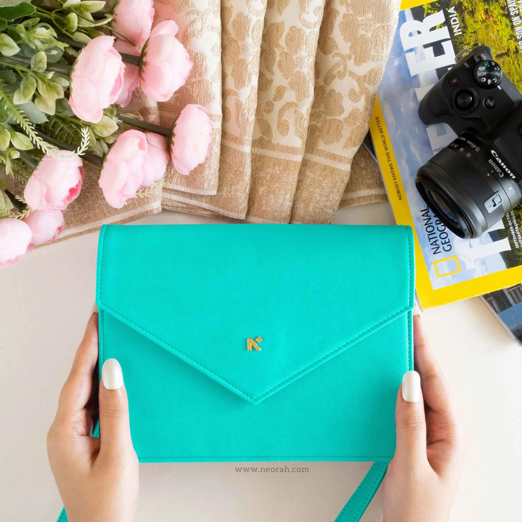 EMMA | CROSSBODY SLING BAG | ENVELOPE