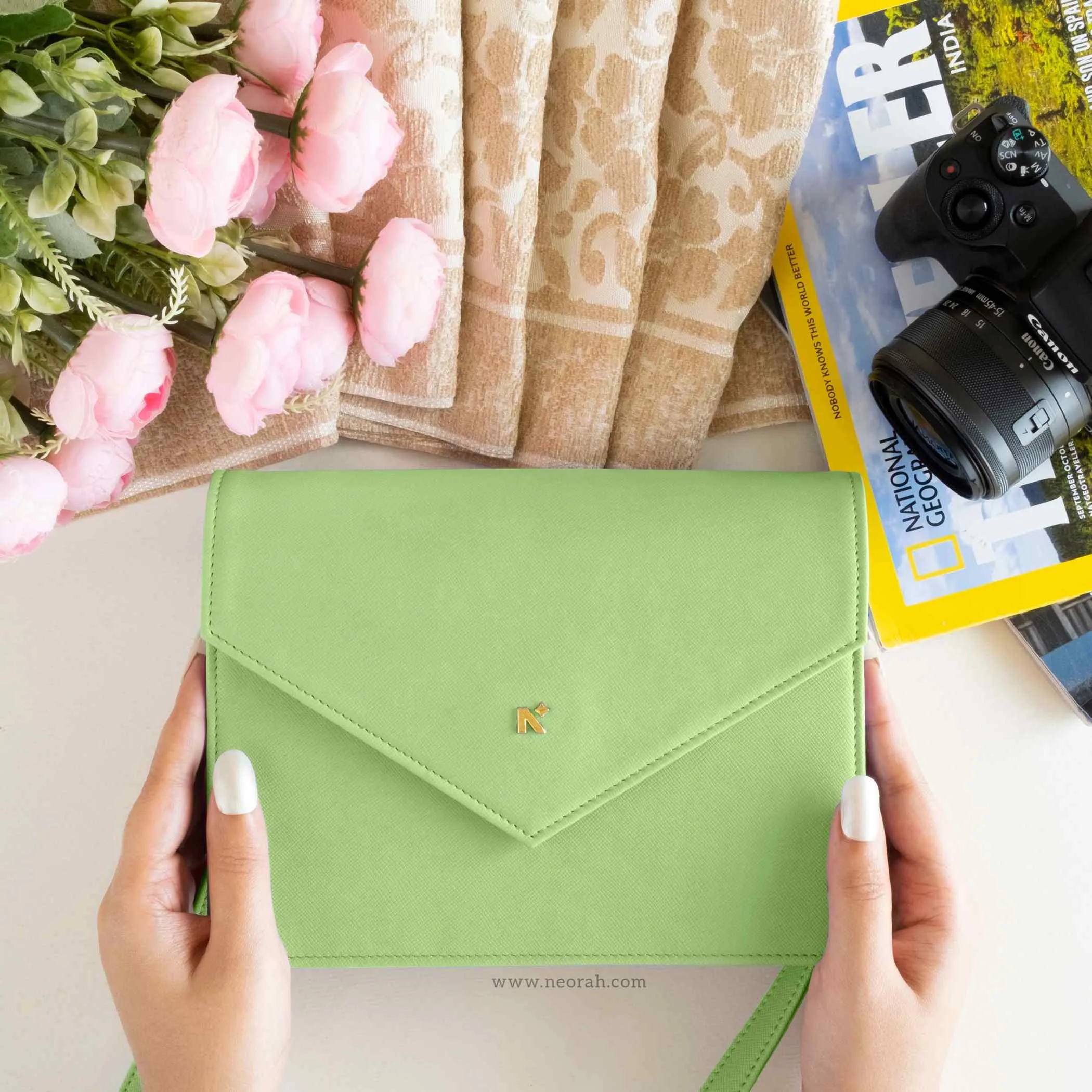 EMMA | CROSSBODY SLING BAG | ENVELOPE