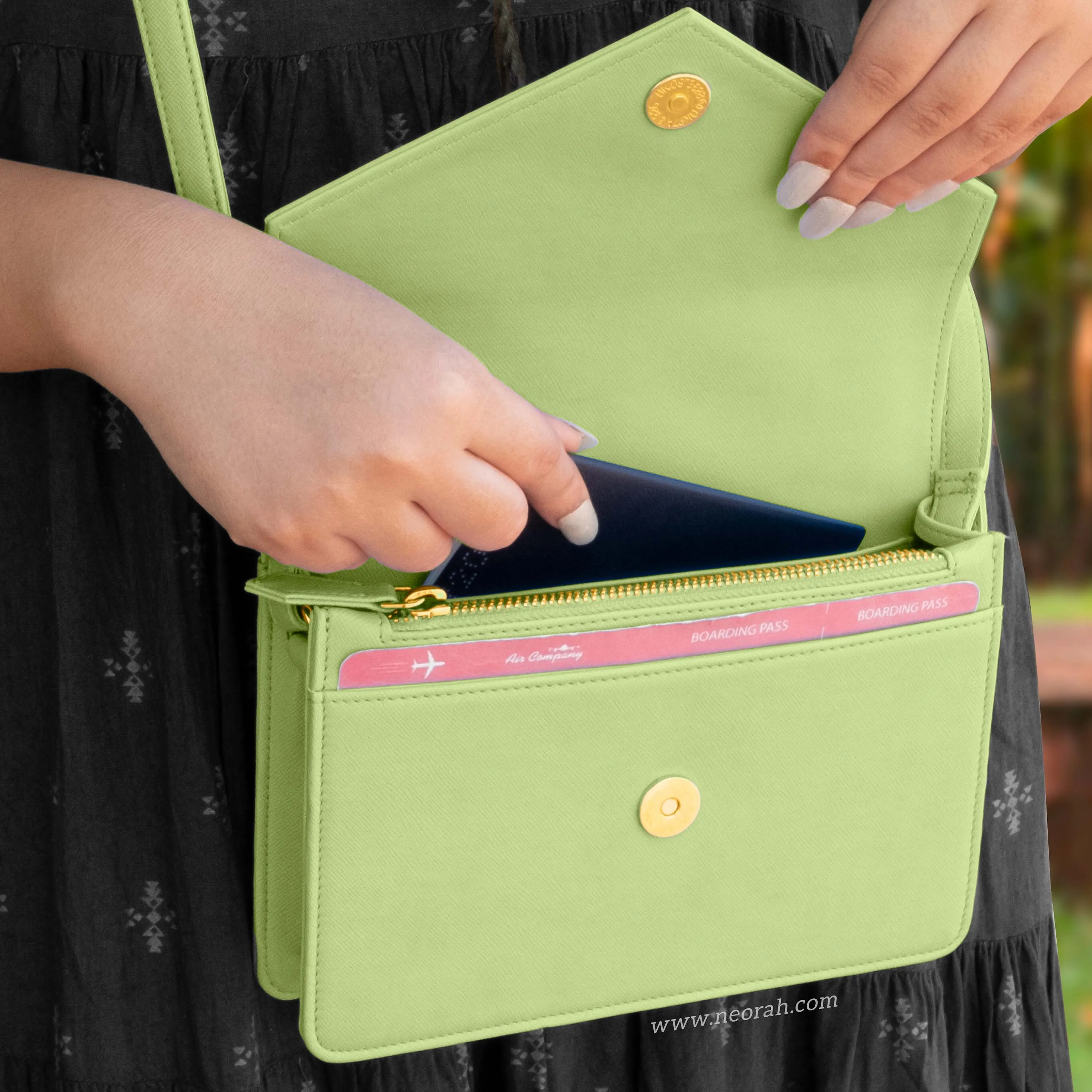 EMMA | CROSSBODY SLING BAG | ENVELOPE
