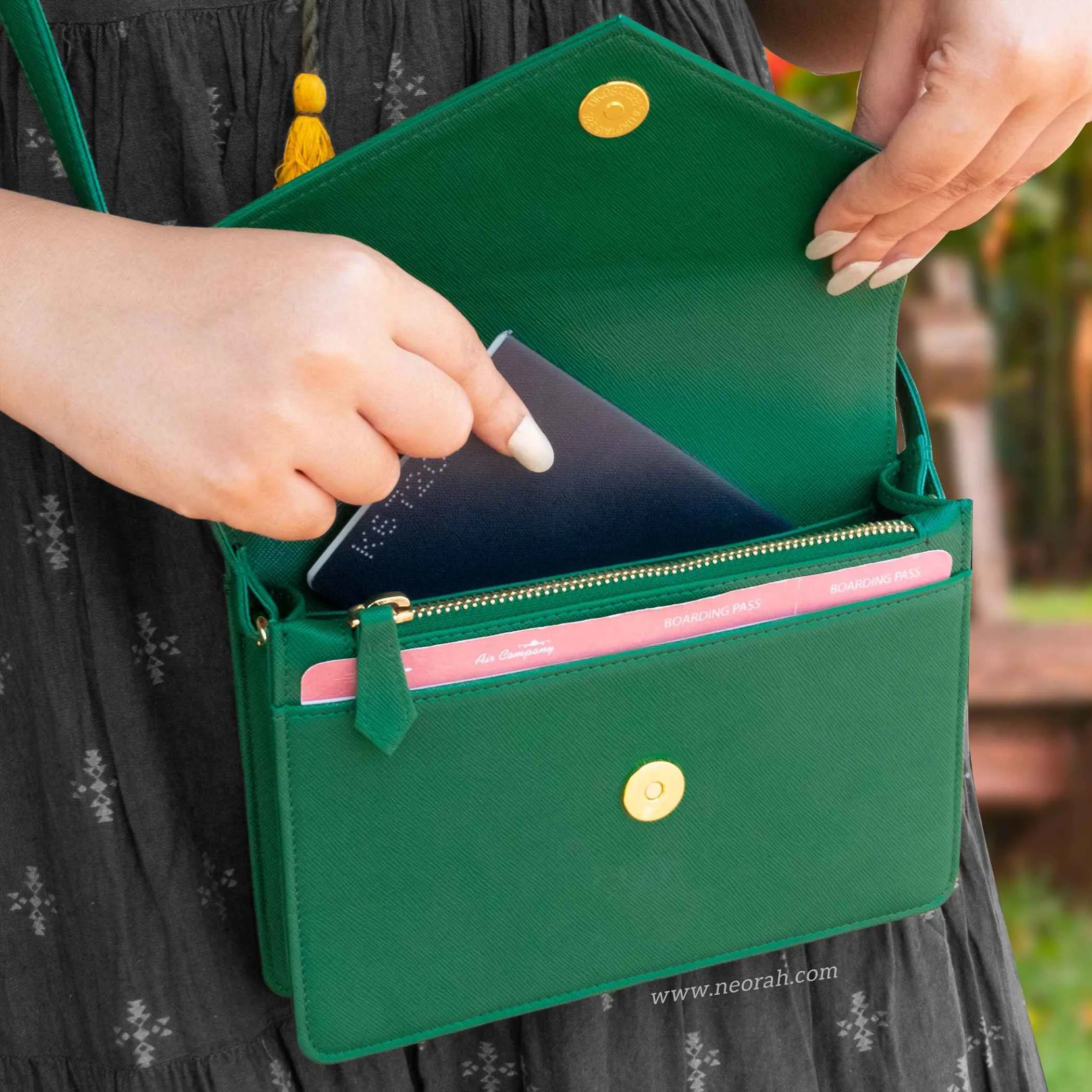 EMMA | CROSSBODY SLING BAG | ENVELOPE