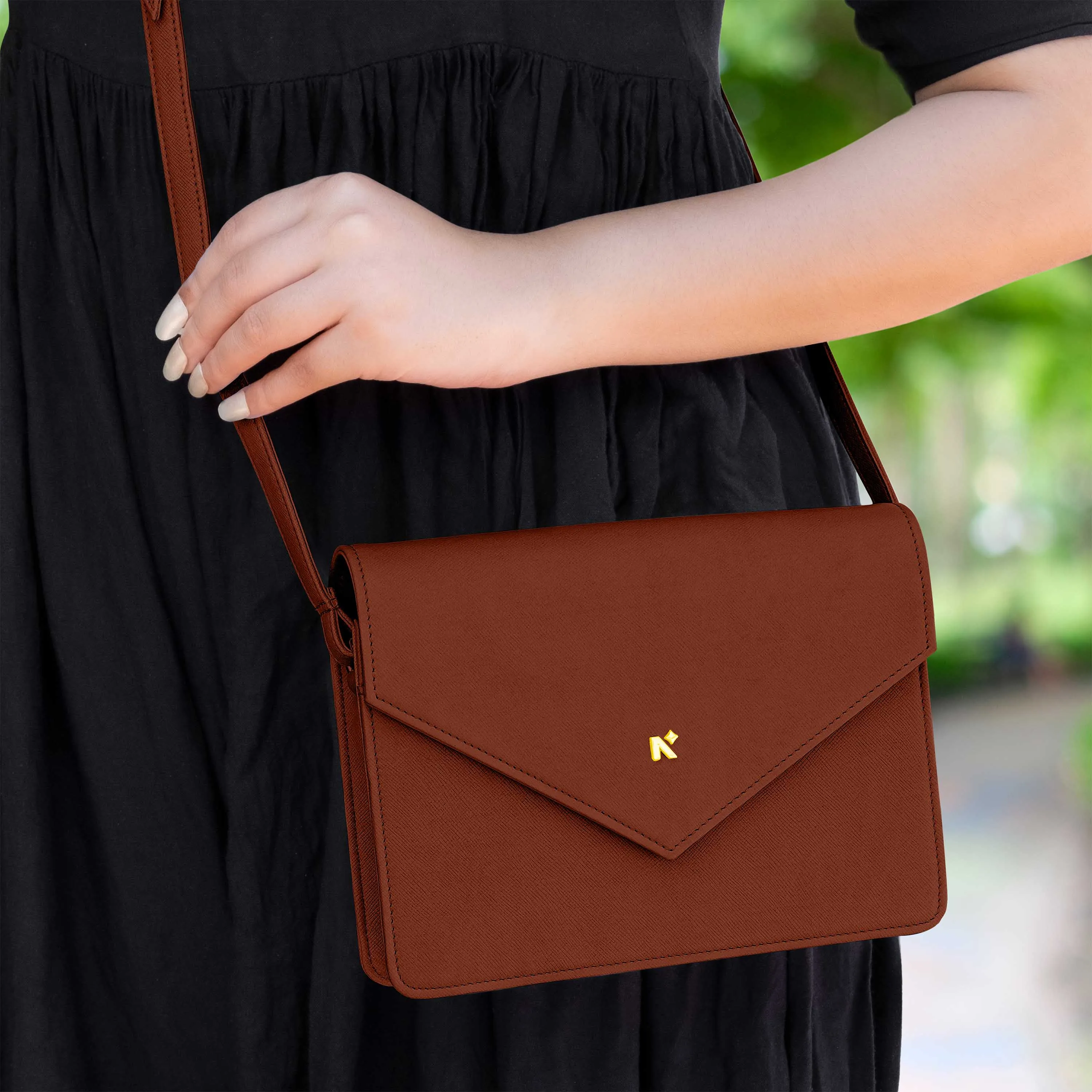 EMMA | CROSSBODY SLING BAG | ENVELOPE