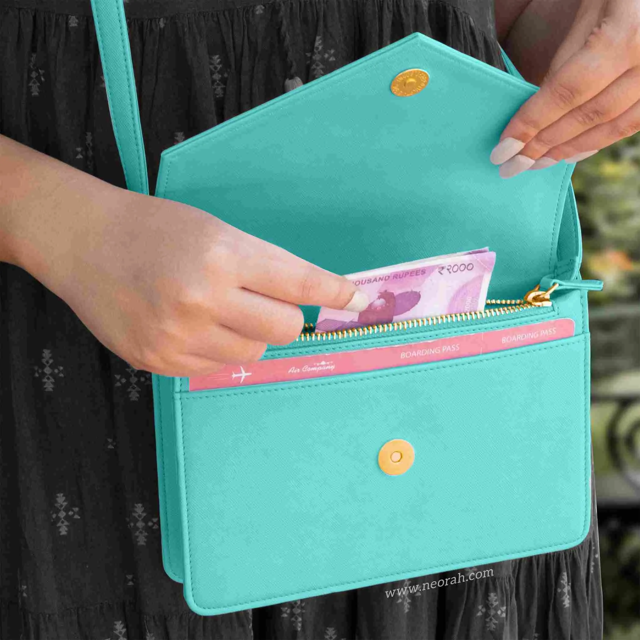 EMMA | CROSSBODY SLING BAG | ENVELOPE
