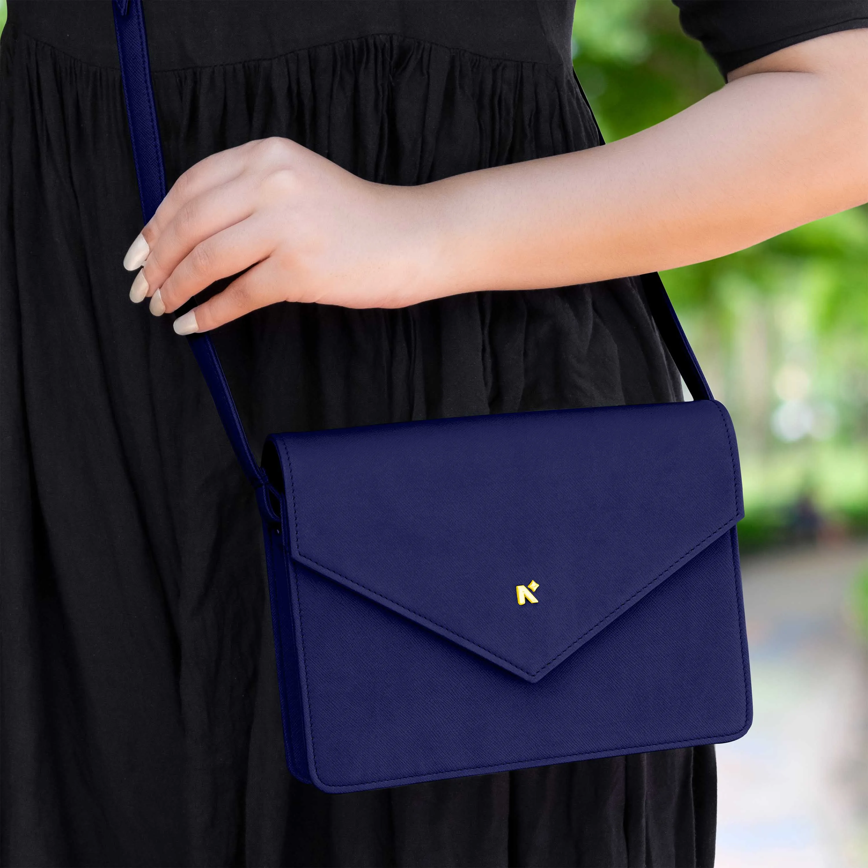 EMMA | CROSSBODY SLING BAG | ENVELOPE