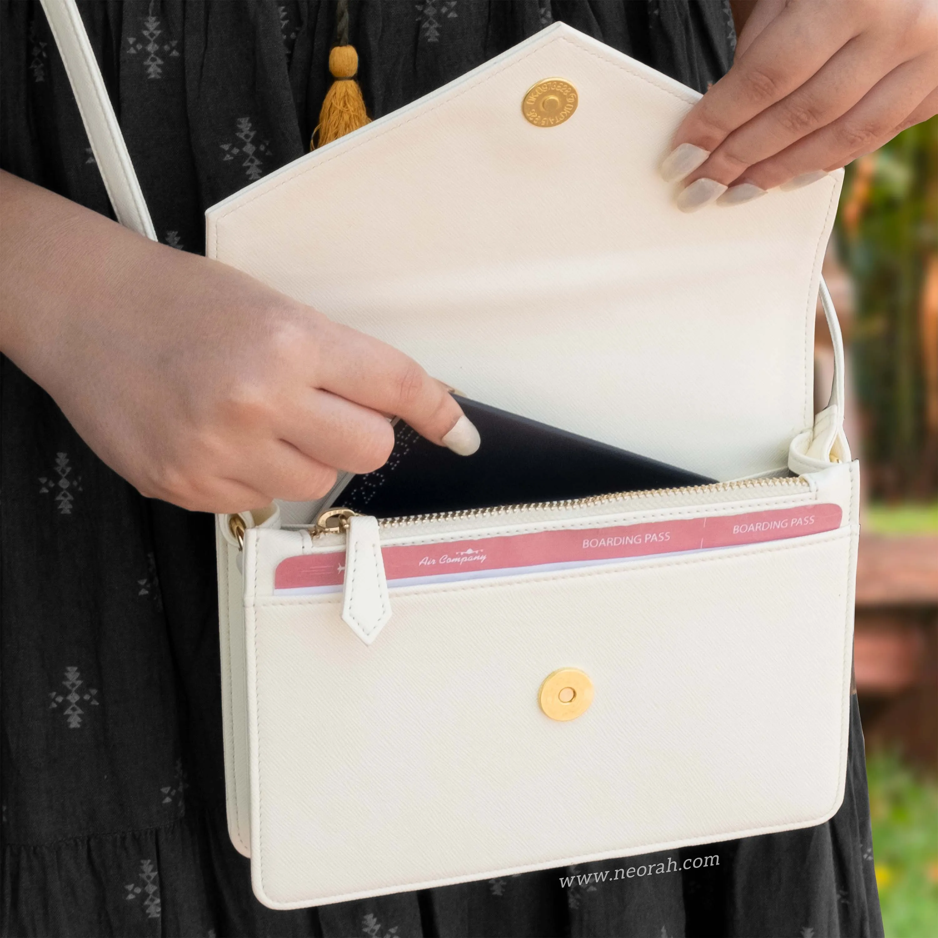 EMMA | CROSSBODY SLING BAG | ENVELOPE