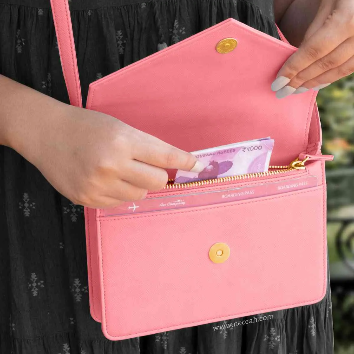 EMMA | CROSSBODY SLING BAG | ENVELOPE