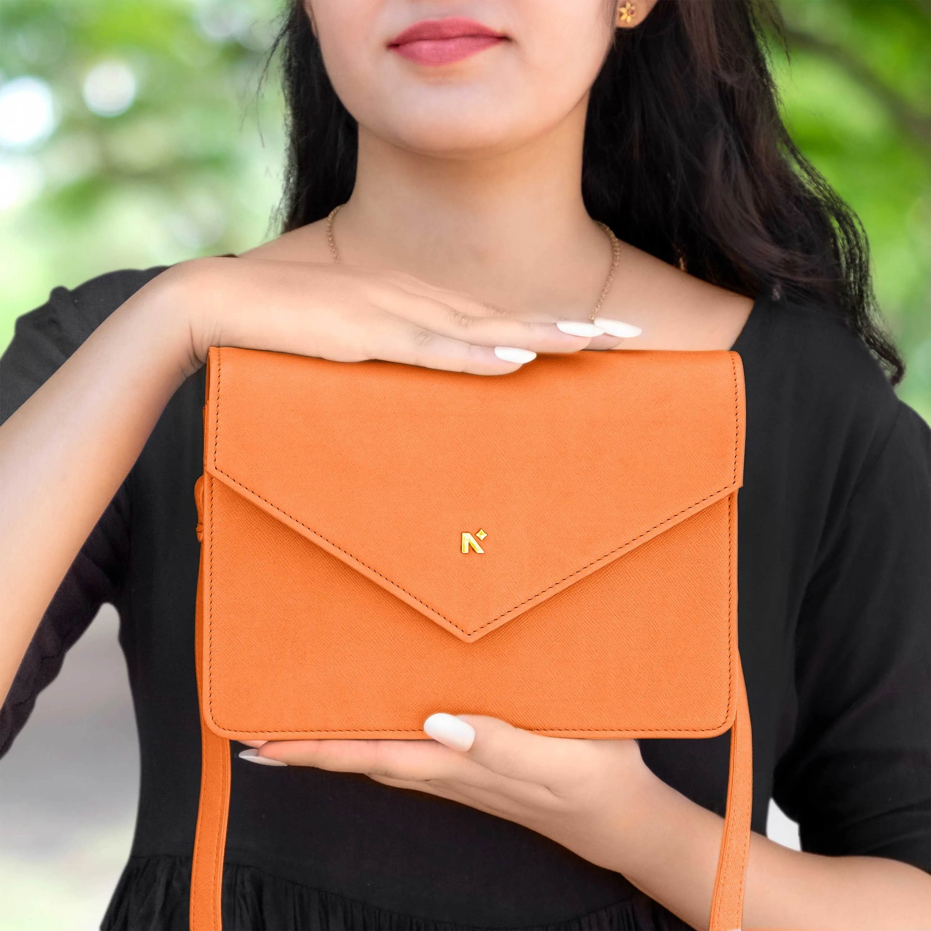 EMMA | CROSSBODY SLING BAG | ENVELOPE