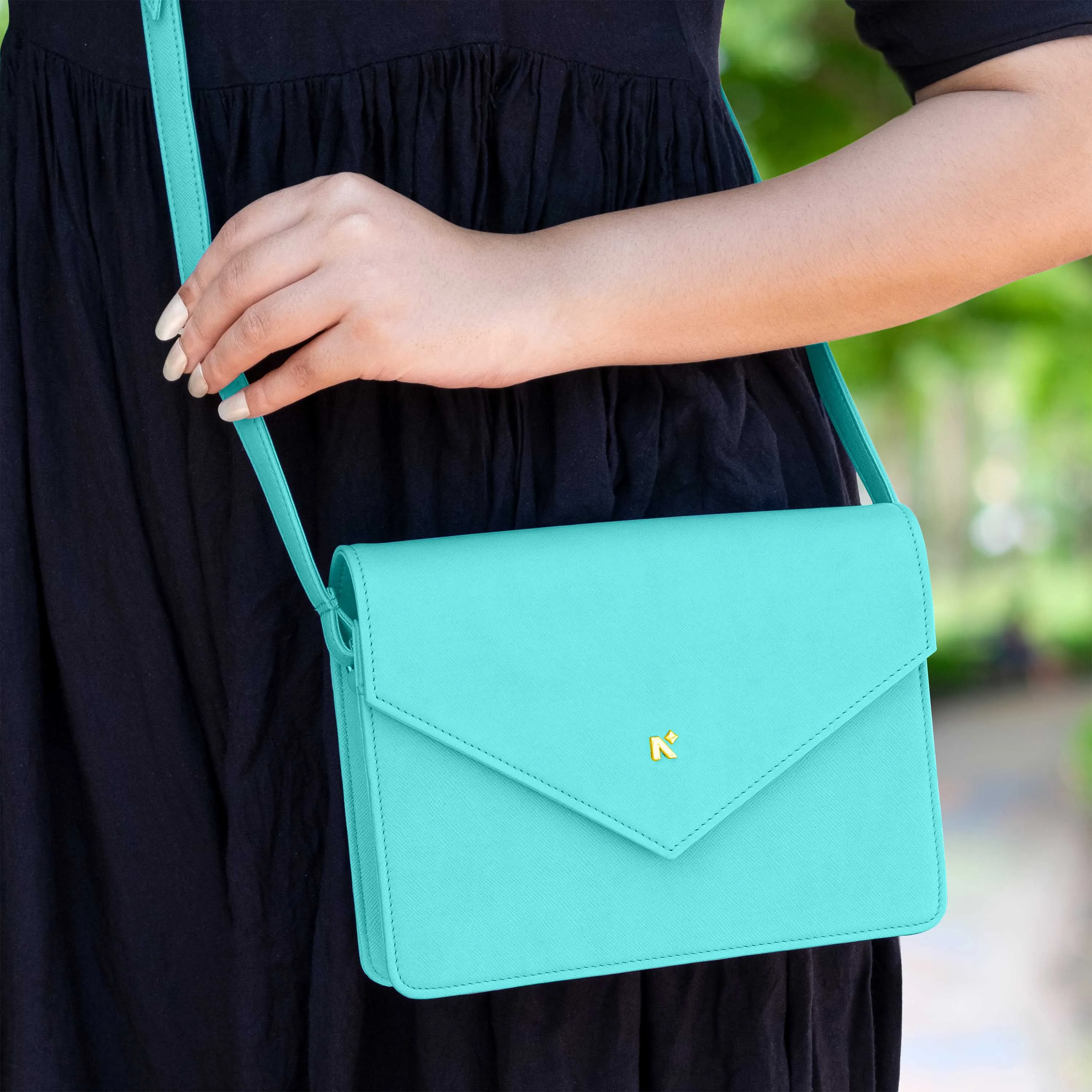 EMMA | CROSSBODY SLING BAG | ENVELOPE