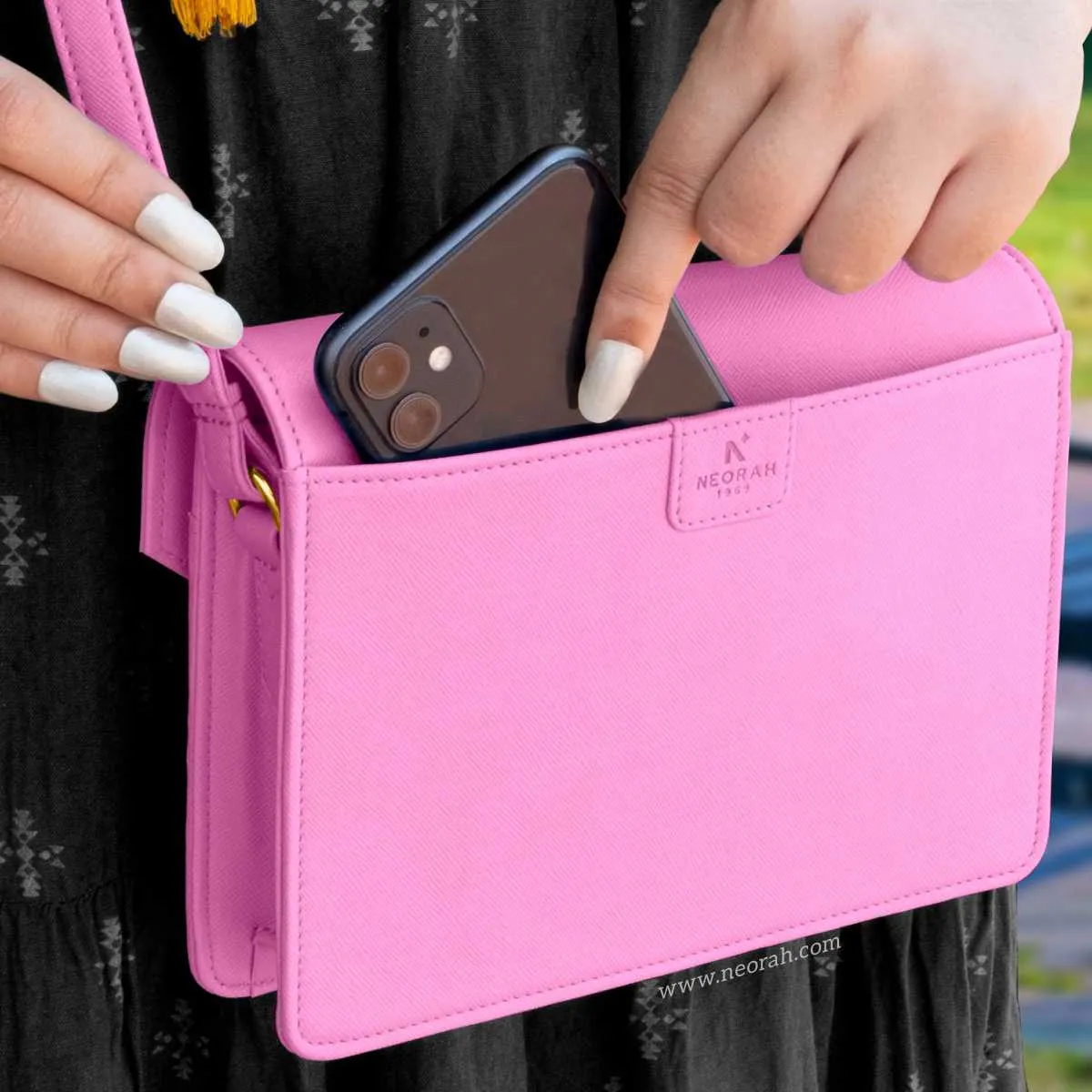 EMMA | CROSSBODY SLING BAG | ENVELOPE