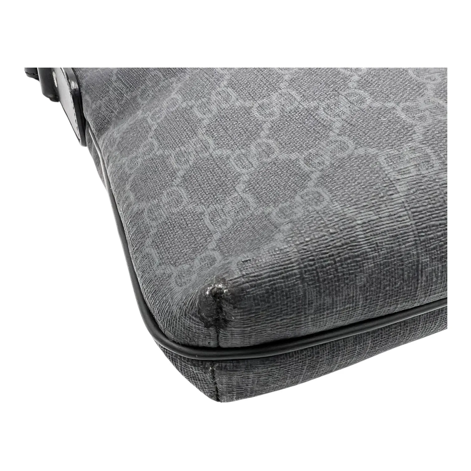 GG Supreme Black Messenger in Coated Canvas, Ruthenium hardware