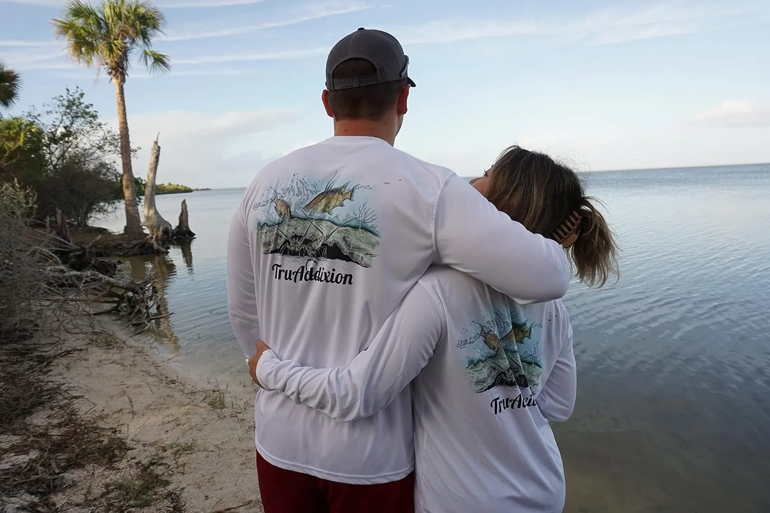 Long Sleeve Dry Fit Moisture Wicking UPF 50 UV Protection T Shirt Lobster & Hogfish Lightweight Fishing, Outdoor