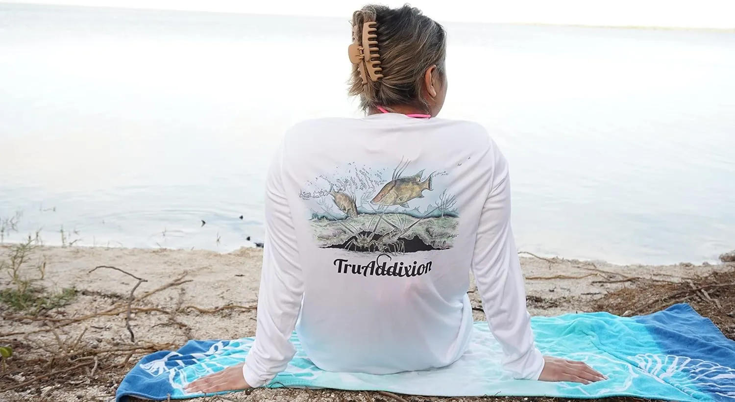 Long Sleeve Dry Fit Moisture Wicking UPF 50 UV Protection T Shirt Lobster & Hogfish Lightweight Fishing, Outdoor