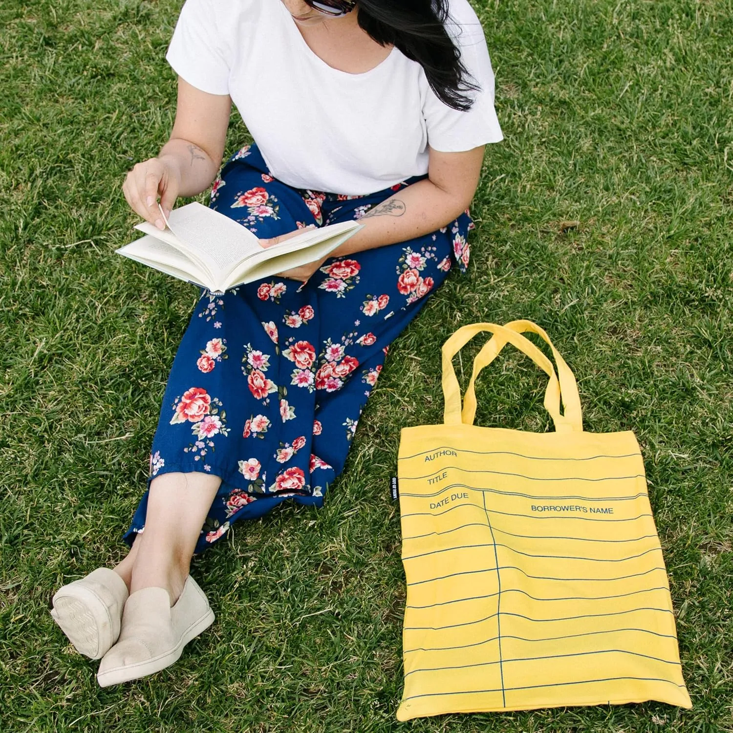 Out of Print Literary and Book-Themed Canvas Tote Carrying Bag for Book Lovers, Readers, and Bibliophiles