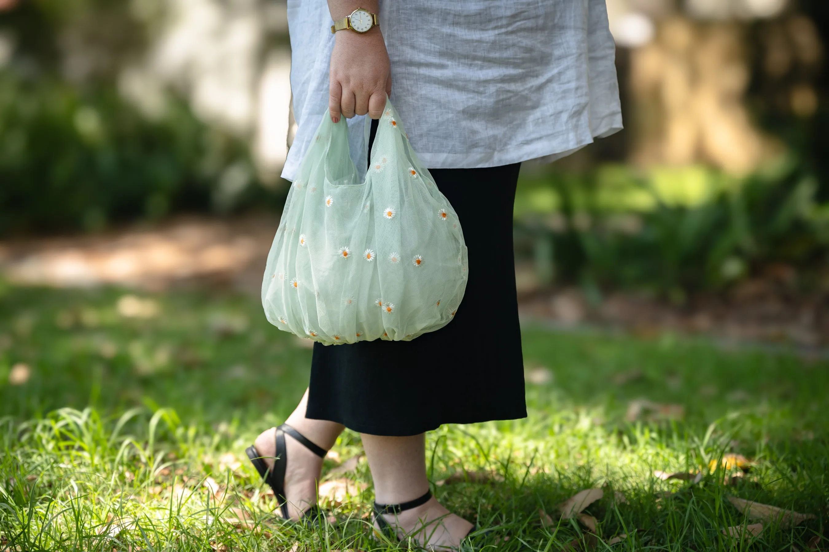 Sage Daisy Flower Mesh Bag