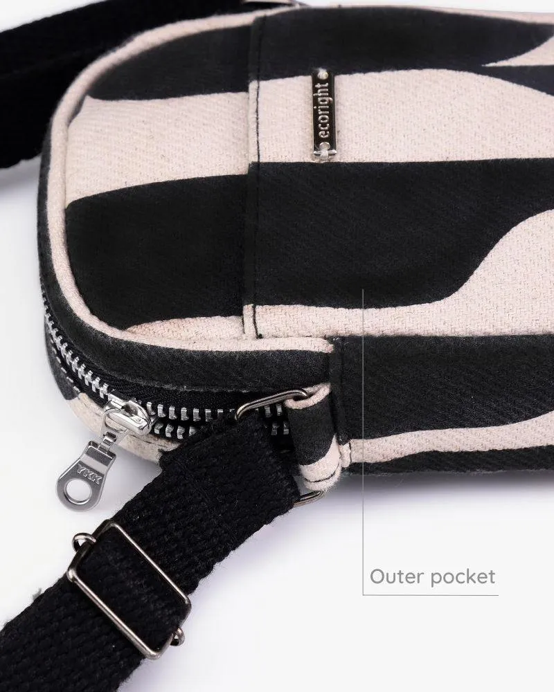 The Phone Bag - Monochroming