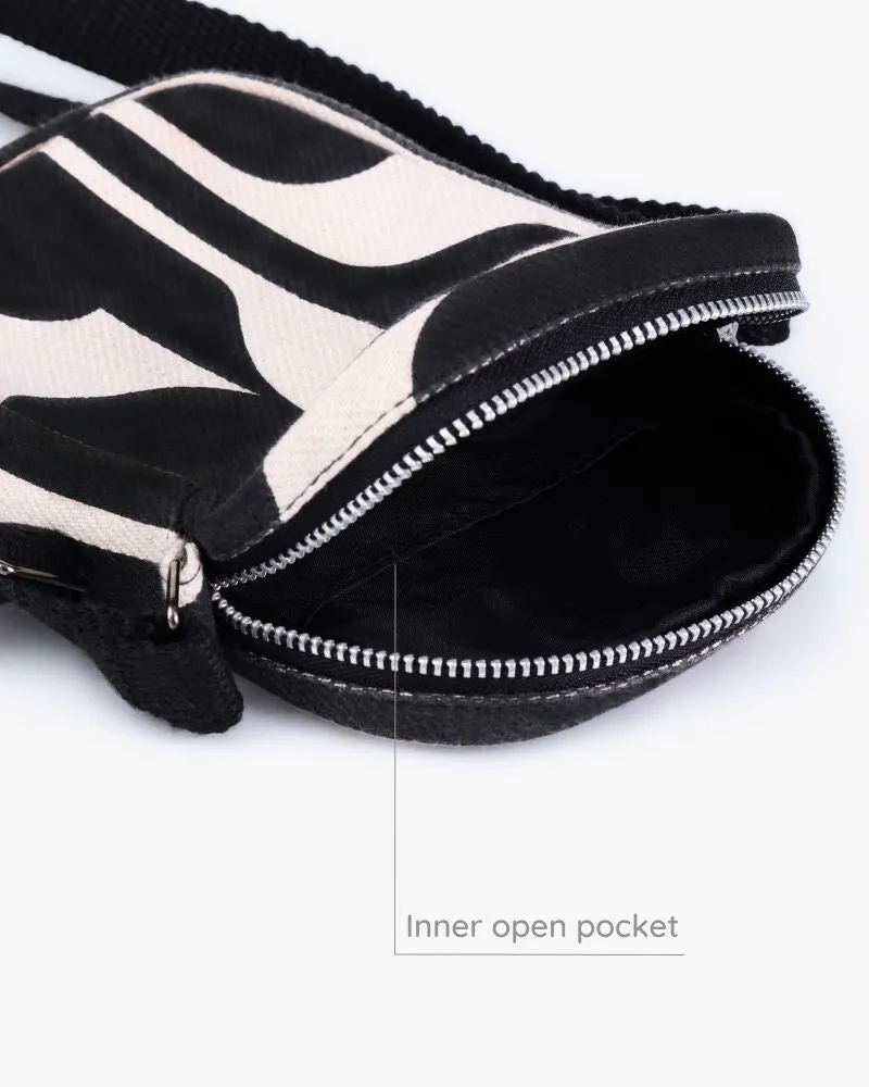 The Phone Bag - Monochroming