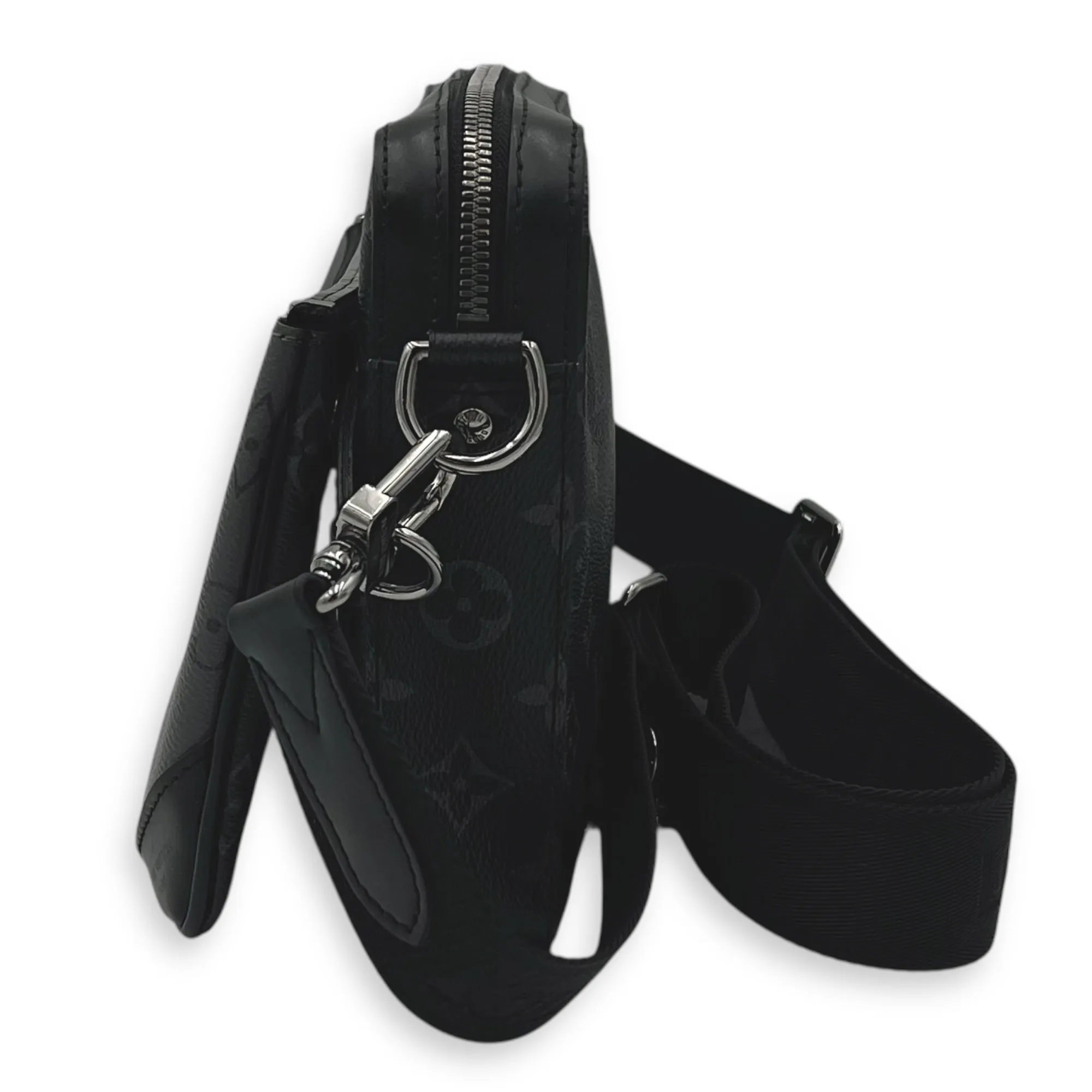 Trio Messenger Black in Monogram Coated Canvas, Silver hardware