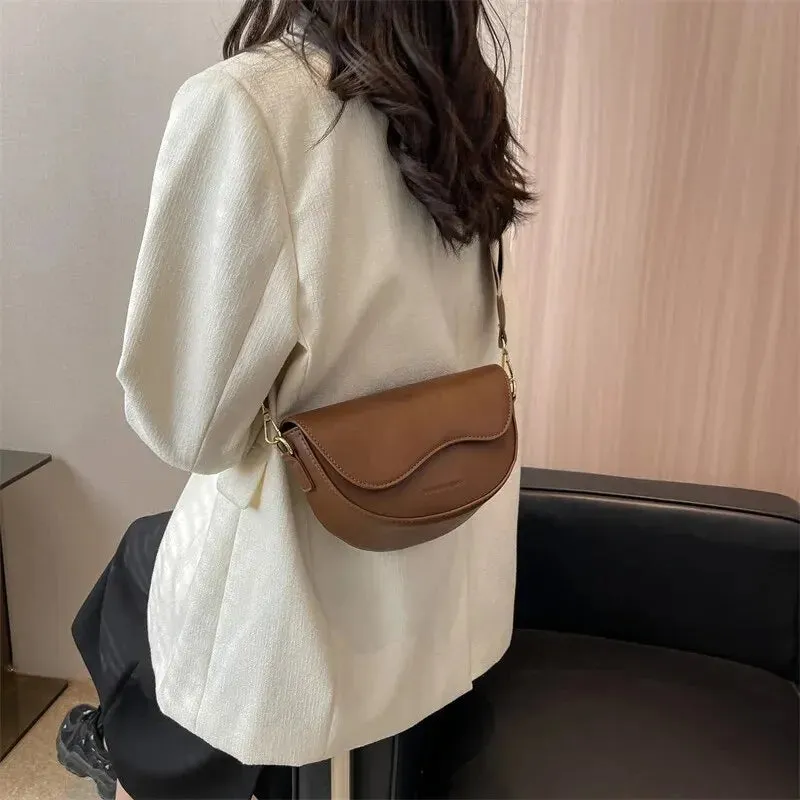 Veloria™ Vintage Saddle Shoulder Bag