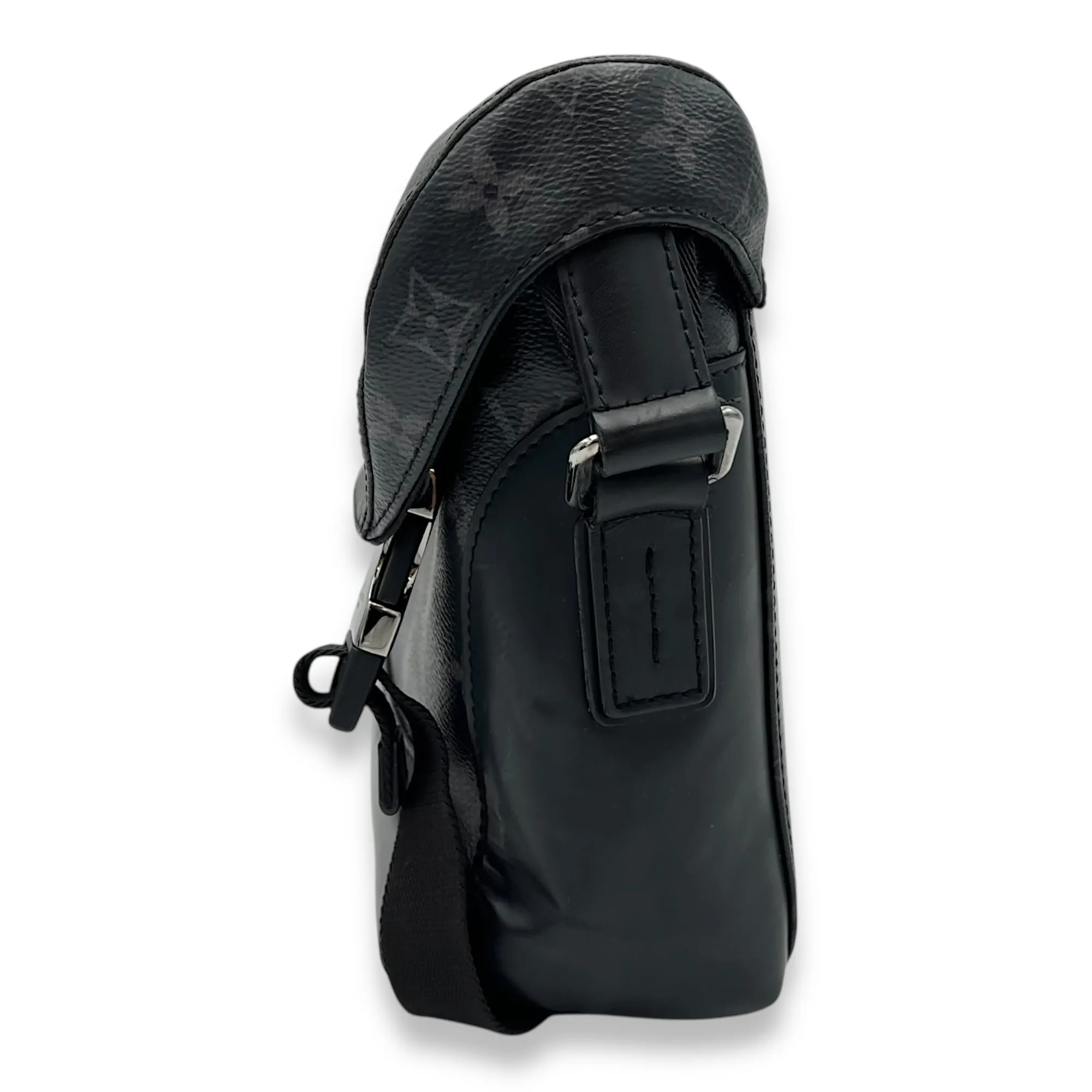Voyager Messenger MM Black in Canvas, Silver hardware