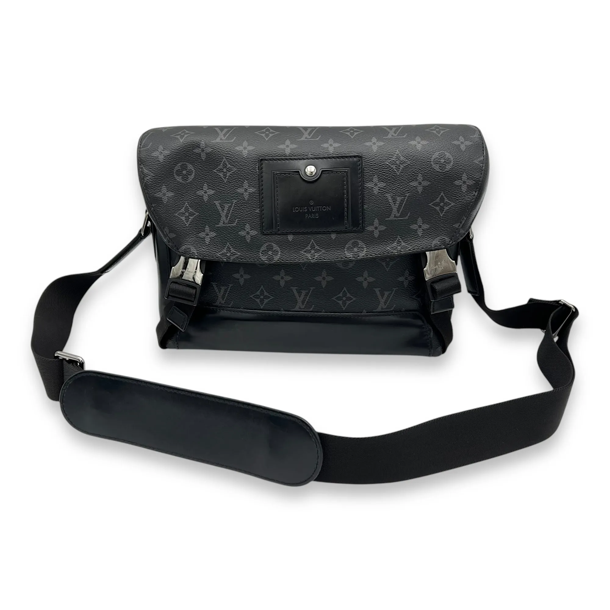 Voyager Messenger MM Black in Canvas, Silver hardware
