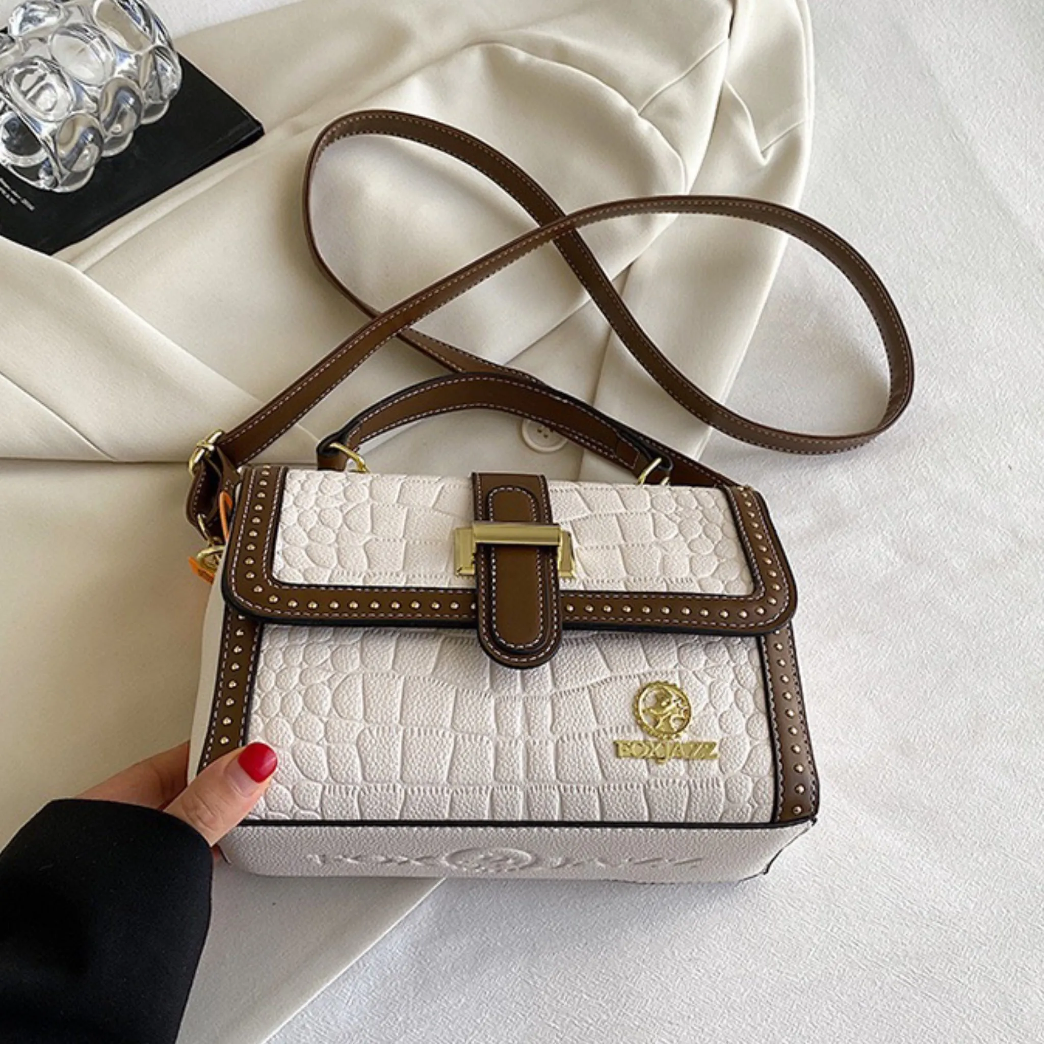 White Pilo Sling Bag
